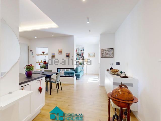 Appartamento in vendita di 105 m² in Via Rivis