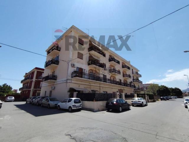Appartamento in vendita di 105 m² in Via Tenente Giacomo Picciolo, 21