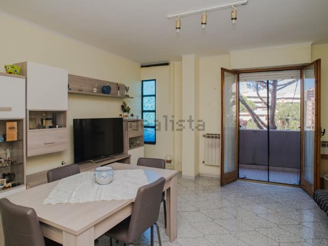 Appartamento in vendita di 105 m² in Via Umberto Calosso