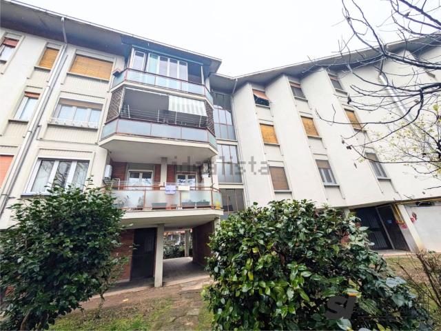 Appartamento in vendita di 105 m² in Via Unità D&apos Italia, 40