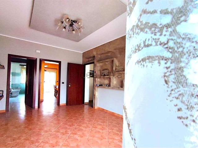 Appartamento in vendita di 105 m² in Via V. Bellini, 27
