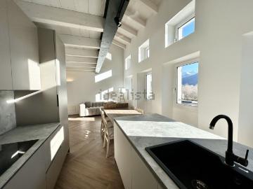 Appartamento in vendita di 105 m² in Via Valeriana