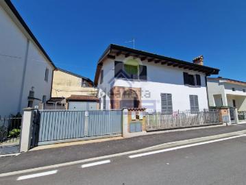 Appartamento in vendita di 105 m² in Via XXV Aprile