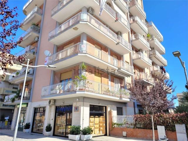 Appartamento in vendita di 105 m² in Via XXV Aprile, 9