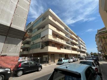 Appartamento in vendita di 105 m² in Via Zara, 25