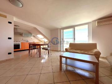 Appartamento in vendita di 105 m² in Viale Crotone, 210