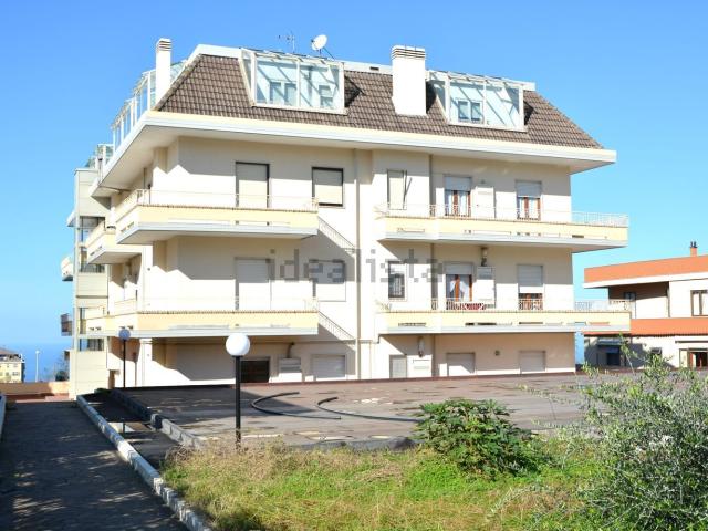 Appartamento in vendita di 105 m² in Viale della Pace, 11
