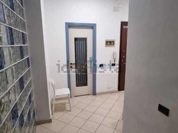 Appartamento in vendita di 105 m² in Viale Eugenio Chiesa, 60
