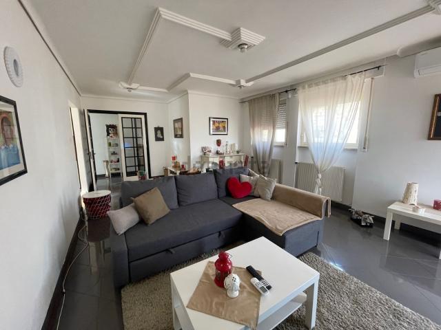 Appartamento in vendita di 105 m² in Viale Medaglie D&apos Oro