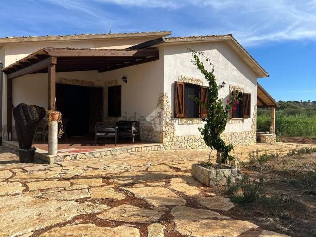 Appartamento in vendita di 105 m² in Contrada Fraginesi, 1