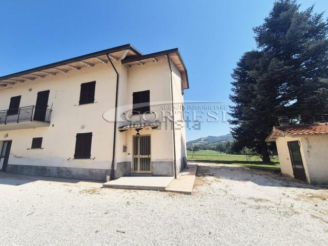 Appartamento in vendita di 105 m² in Frazione Coldipozzo, 65