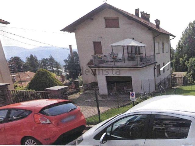 Appartamento in vendita di 105 m² in Frazione Roveglio, 3