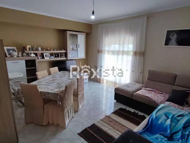 Appartamento in vendita di 105 m² in Piazza Alcide de Gasperi
