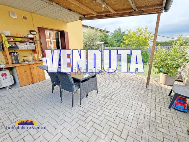 Appartamento in vendita di 105 m² in Piazza Giovan Battista Gilardoni, 16