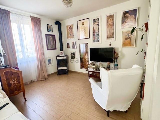 Appartamento in vendita di 110 m² in Via Giacomo Matteotti