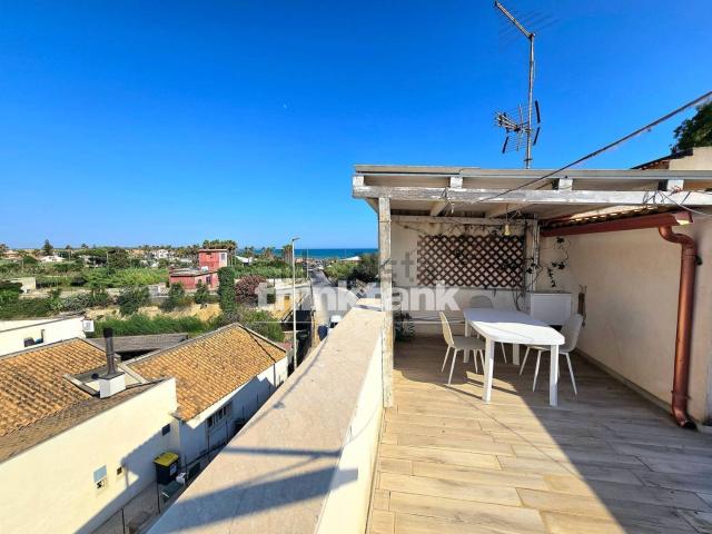 Appartamento in vendita di 105 m² in Strada Provinciale 121
