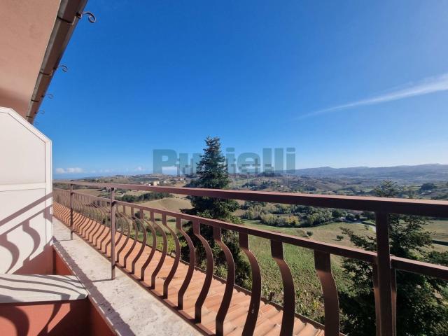 Appartamento in vendita di 105 m² in Strada Provinciale 37