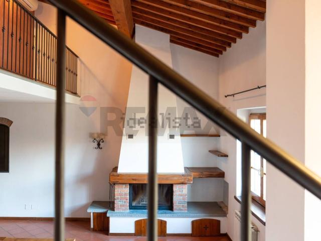 Appartamento in vendita di 106 m² in Via di Calosina, 1