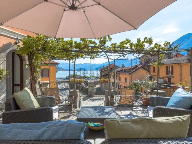 Appartamento in vendita di 106 m² in Via cacciatori delle alpi