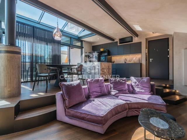 Appartamento in vendita di 106 m² in Via Cairoli, 52