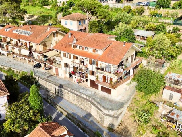 Appartamento in vendita di 106 m² in Via Cantalupo, 50