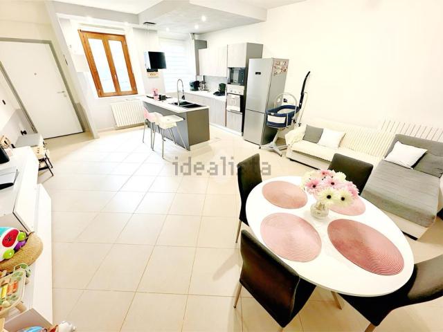 Appartamento in vendita di 106 m² in Via Clemente Bondi, 9