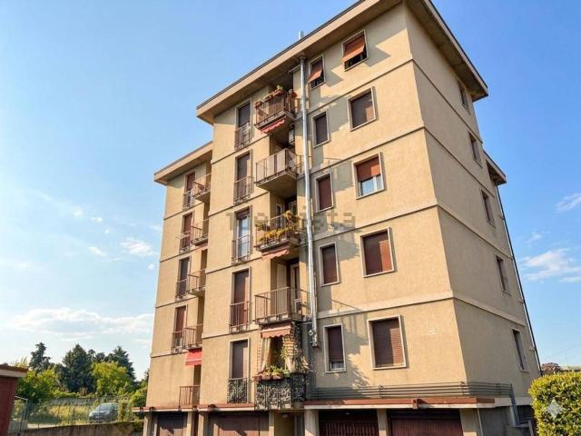 Appartamento in vendita di 106 m² in Via A. Furlanelli, 82