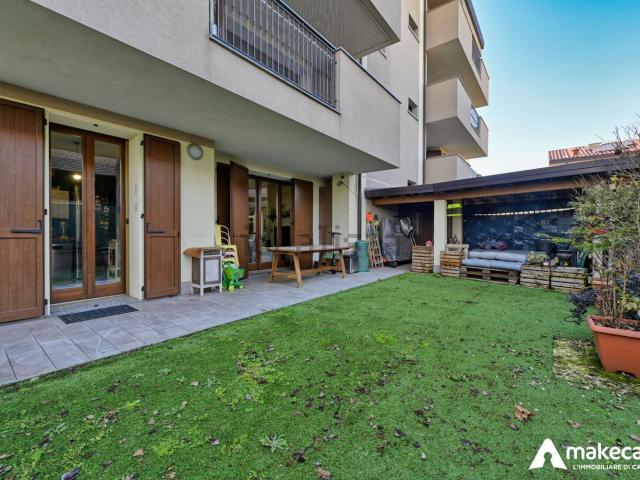 Appartamento in vendita di 106 m² in Via Angelo Bozzini, 1