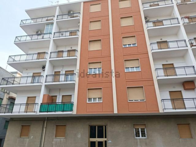 Appartamento in vendita di 106 m² in Via Brasile, 27