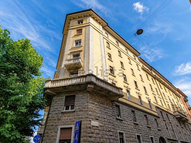 Appartamento in vendita di 106 m² in Via Giglio Padovan, 9