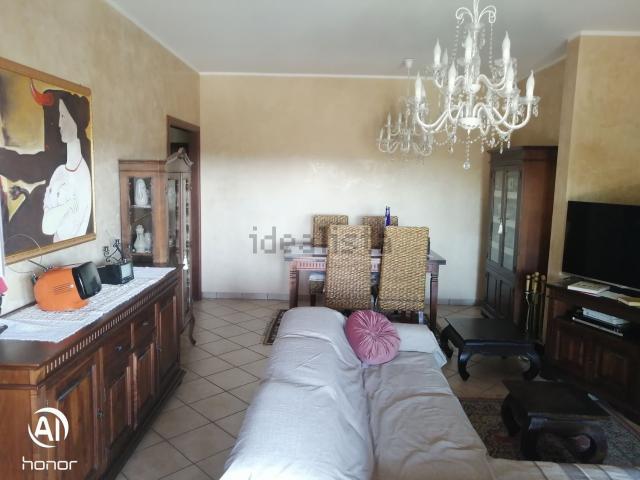 Appartamento in vendita di 106 m² in Via degli Aurunci, 61
