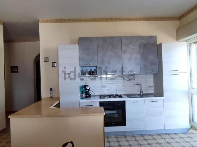 Appartamento in vendita di 106 m² in Via degli Ulivi, 98035