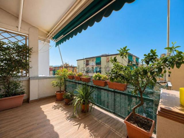 Appartamento in vendita di 106 m² in Via Emanuele Gianturco, 80