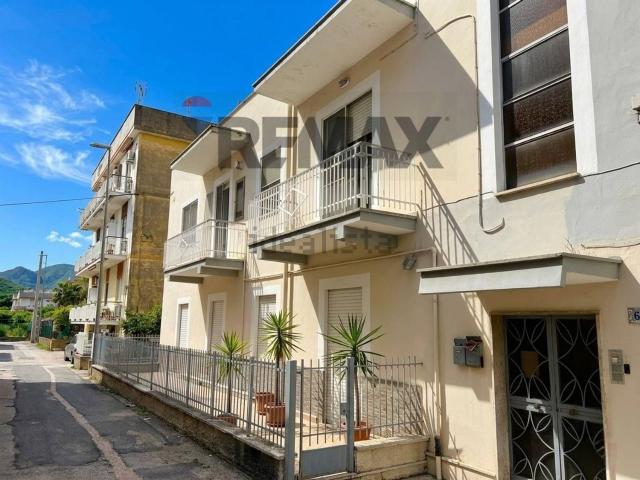 Appartamento in vendita di 106 m² in Via Emilio Alessandrini, 6