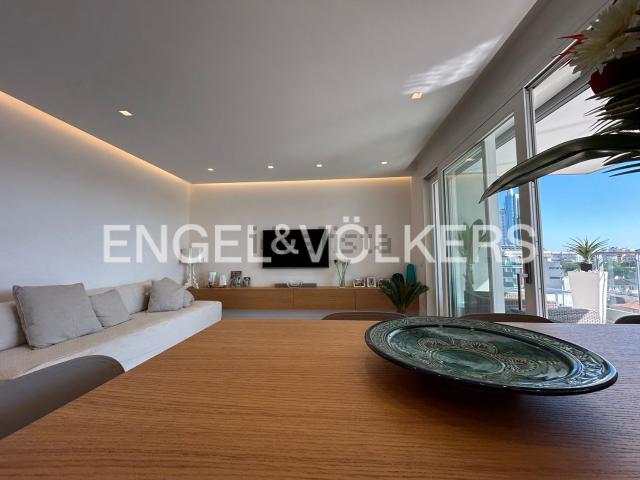 Appartamento in vendita di 106 m² in Via Equilio, 32