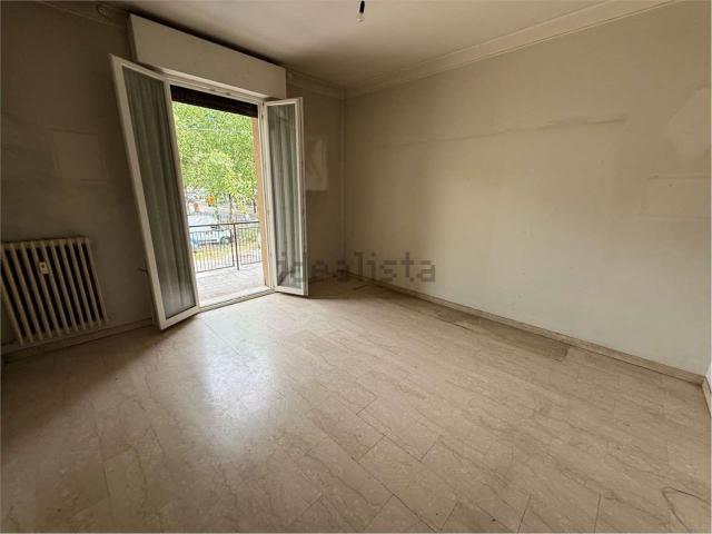 Appartamento in vendita di 106 m² in Via F. Tamburini, 214
