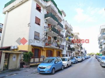 Appartamento in vendita di 106 m² in Via Francesco Bonaduce, 53