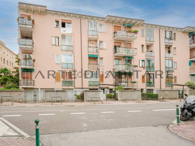 Appartamento in vendita di 106 m² in Via Francesco Zanotto