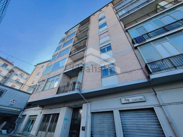Appartamento in vendita di 106 m² in Via IV Novembre, 105