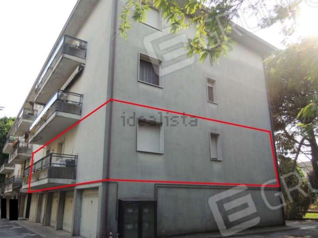 Appartamento in vendita di 106 m² in Via Lomellina, 9