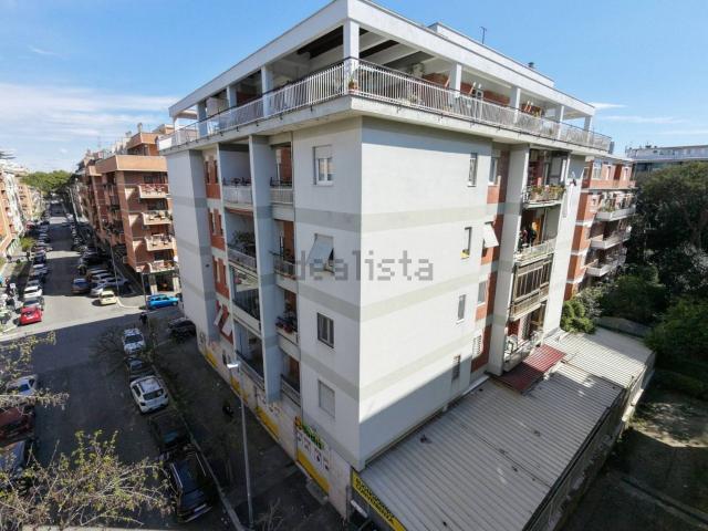 Appartamento in vendita di 106 m² in Via Ludovico de Filippi