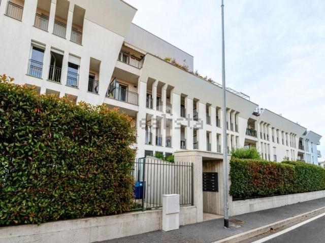 Appartamento in vendita di 106 m² in Via Montanara, 8