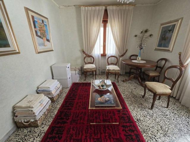 Appartamento in vendita di 106 m² in Via Mario Greco, 153