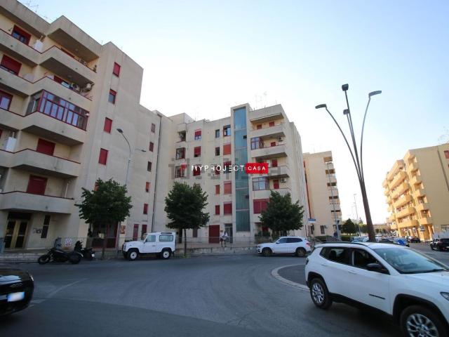Appartamento in vendita di 106 m² in Via Maria D&apos Enghien, 25