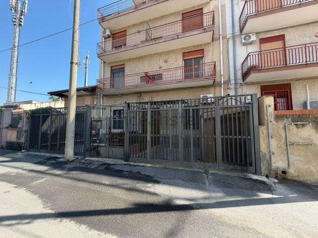 Appartamento in vendita di 106 m² in Via Noto