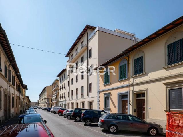 Appartamento in vendita di 106 m² in Via Niccolò da Uzzano, 22
