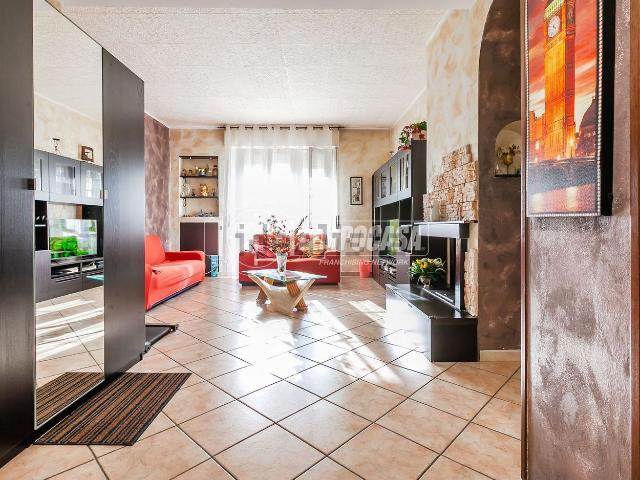Appartamento in vendita di 106 m² in Via Nino Bixio, 15