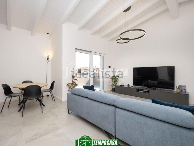 Appartamento in vendita di 106 m² in Via S. Rocco, 10