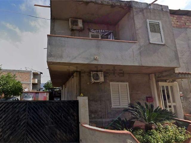 Appartamento in vendita di 106 m² in Via Sala di Mosorrofa, 19