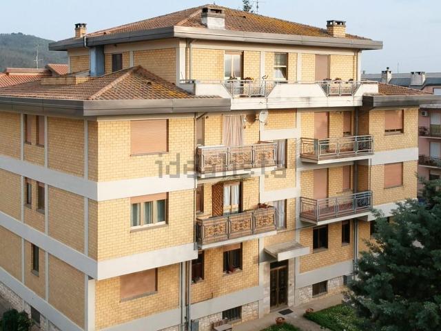 Appartamento in vendita di 106 m² in Via Salvatore Quasimodo